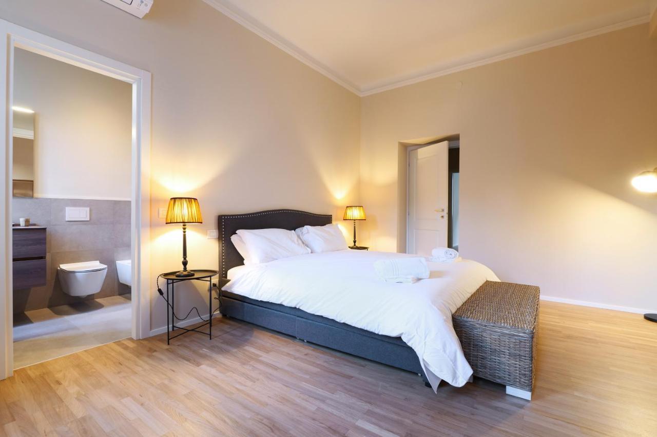 Luxury San Babila Apartment Milano Eksteriør billede