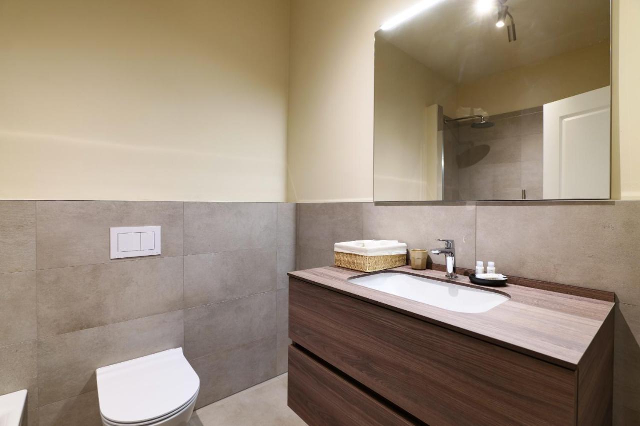 Luxury San Babila Apartment Milano Eksteriør billede