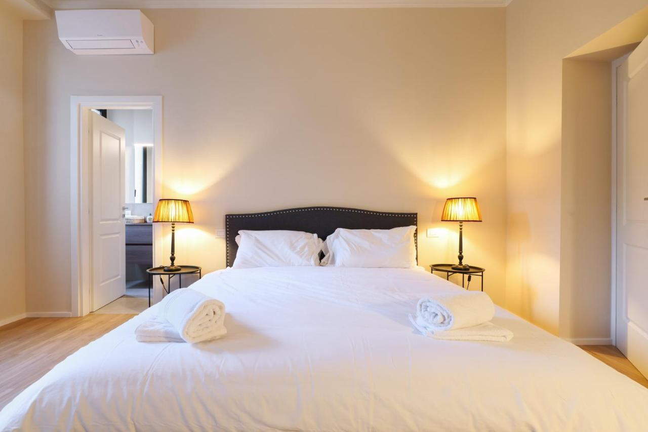 Luxury San Babila Apartment Milano Eksteriør billede
