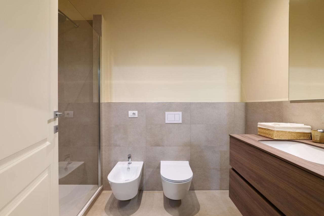 Luxury San Babila Apartment Milano Eksteriør billede