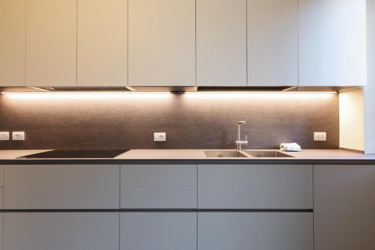 Luxury San Babila Apartment Milano Eksteriør billede